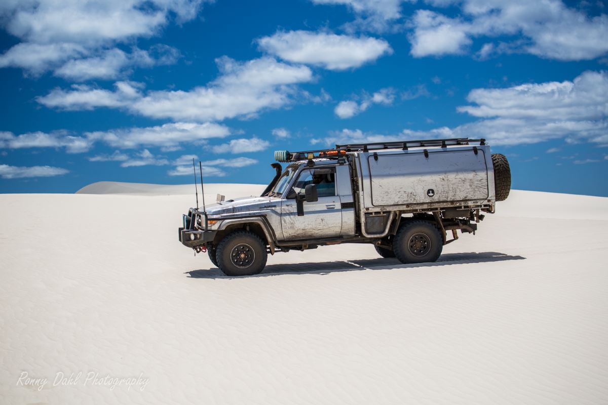 toyota land cruiser single cab ute #5